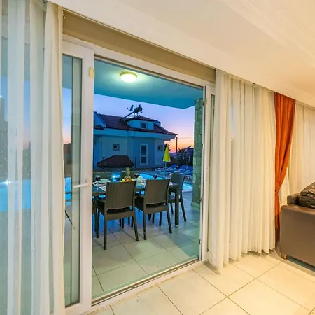 Yasam Park Rena Villalari Oeluedeniz