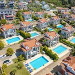 Yasam Park Rena Villalari Oeluedeniz *