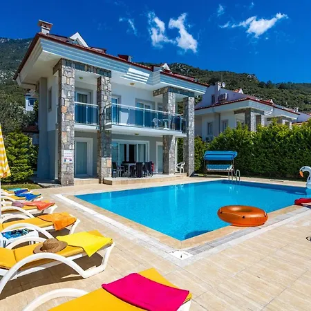 Yasam Park Rena Villalari Oeluedeniz Villa *