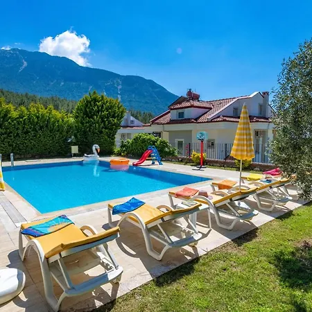 Yasam Park Rena Villalari Oeluedeniz Fethiye