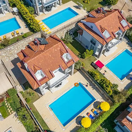 Vila Yasam Park Rena Villalari Oeluedeniz Fethiye