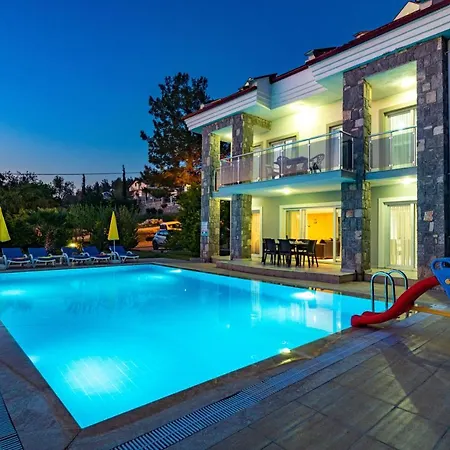 Yasam Park Rena Villalari Oeluedeniz Villa Fethiye
