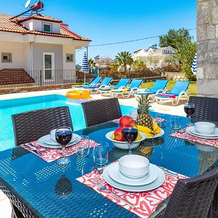 Yasam Park Rena Villalari Oeluedeniz Vila Fethiye